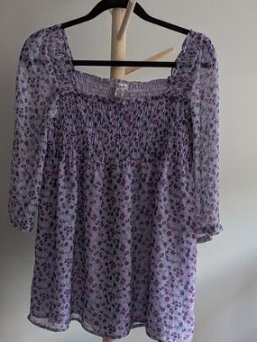 Vintage Y2K Lavender Floral Long Sleeve Smocked Flowy Top